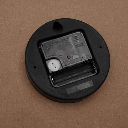 Wandklok Met Lichtgevende Wijzerplaat En Wijzers Ø30 Cm